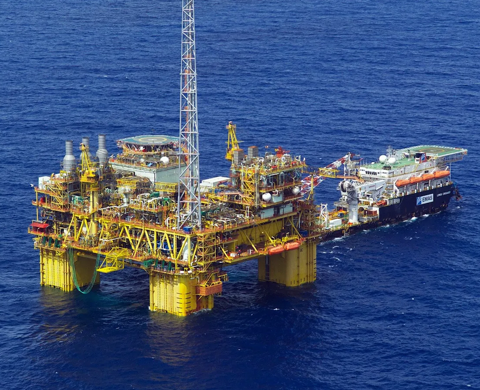 Coral Basin export platform installation